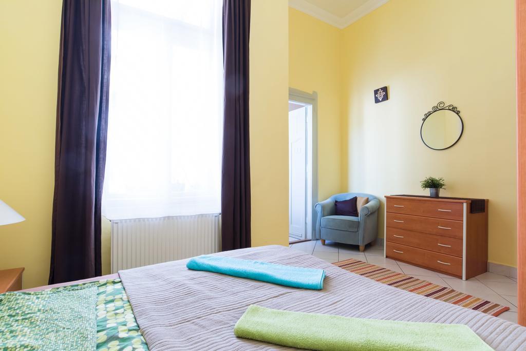 Auberge de jeunesse Downtown Oasis à Budapest Extérieur photo