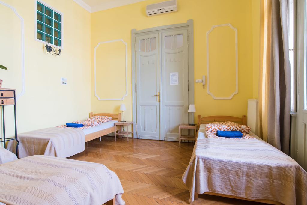 Auberge de jeunesse Downtown Oasis à Budapest Extérieur photo