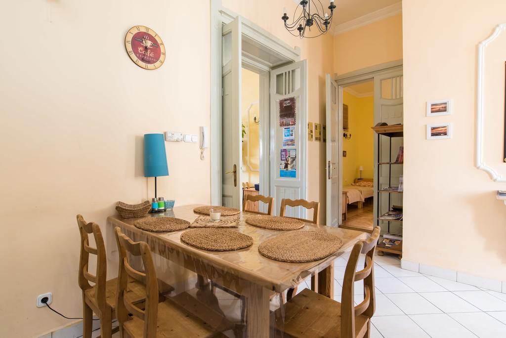 Auberge de jeunesse Downtown Oasis à Budapest Extérieur photo