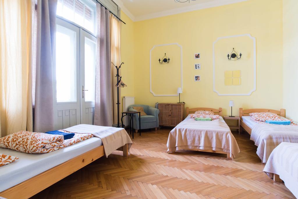 Auberge de jeunesse Downtown Oasis à Budapest Extérieur photo