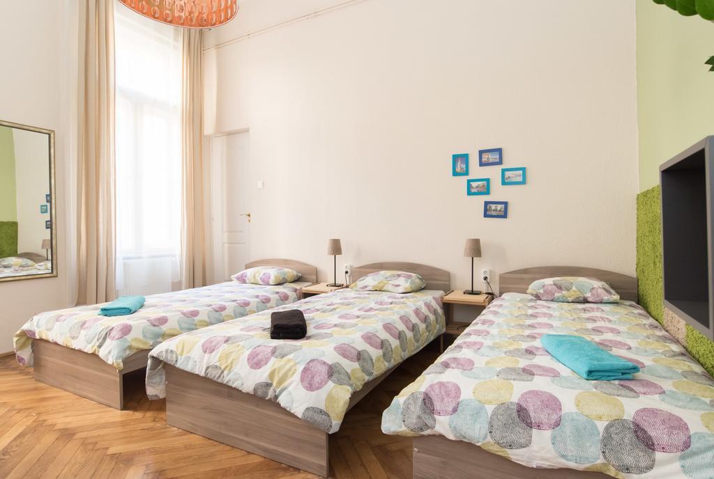 Auberge de jeunesse Downtown Oasis à Budapest Extérieur photo